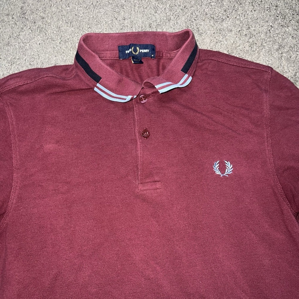 Fred Perry Twin Tipped Mens Cotton Short Sleeve Polo Shirt in Oxblood Size M - Picture 1 of 6